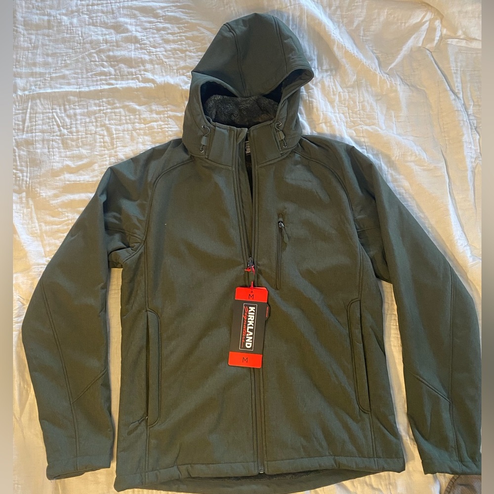 Men’s Medium Kirkland Coat